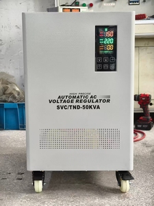เครื่องควบคุมแรงดันไฟฟ้า AVR ขนาด 10kVA ถึง 80kVA 220V เฟสเดียว มาตรฐาน CE ISO สำหรับโรงงานผลิต TND-10kva 5kva 10kva ถึง 80kva AVR Voltage - Product Image 4