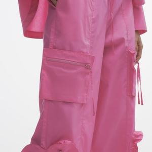 Pantalon cargo taille haute élastique pour femme avec logo personnalisé, motif cœur, 6 poches, écologique et respirant, délavage coloré - Product Image 5