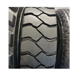 Carretilla elevadora neumática Neumáticos de <span class=keywords><strong>15</strong></span> pulgadas 8,25 8,<span class=keywords><strong>15</strong></span> 7,00-12 con tubos interiores Otras ruedas Neumáticos y accesorios - Product Image 1