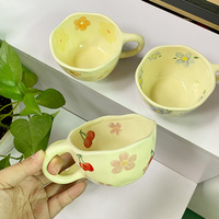 Cangkir Kopi Keramik Lukis Tangan dengan Desain Bunga, Aman untuk Microwave, Mug Kreatif untuk Sarapan dengan Gagang
