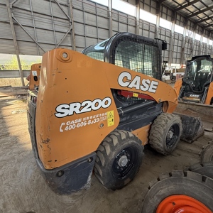 รถตักล้อยางมือสอง CASE SR200 ขนาด 3.16 ตัน รถตักล้อยางสำหรับงานก่อสร้าง ชั่วโมงการทำงานต่ำ - Product Image 1