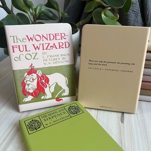 クラシック傑作カバーノートブックA6: 高慢と偏見、グレートギャツビー、オズの魔法使い、灯台へ - Product Image 3