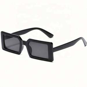 Nouvelles lunettes de soleil carrées vertes vintage 2021 avec logo personnalisé, lunettes de soleil rectangulaires petites UV400 pour hommes et femmes - Product Image 6