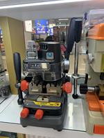 Machines à clés multifonctionnelles de haute qualité 110V/230V, vente en gros, machine à découper les clés automatique de duplication