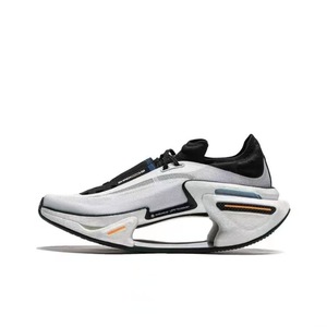 Chaussures de basket-ball Retic personnalisées pour hommes, chaussures de sport de style combat, respirantes, imperméables et légères, en toile mesh - Product Image 4