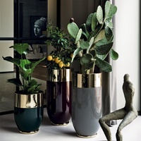 Jardinière de luxe en acier inoxydable, vase à fleurs sculptural moderne en métal pour la décoration de villas et de manoirs, hall d'hôtel