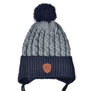 Nouveau modèle Bonnets d'hiver pour enfants Bonnets pour tout-petits en fausse fourrure tricotée au crochet avec double pompon et logo personnalisé - Product Image 2