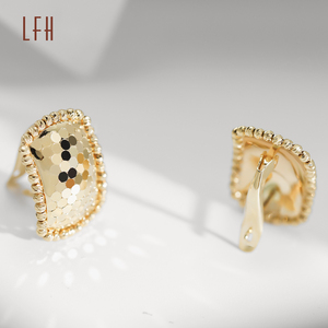 Pendientes de Aro Cuadrados Simples de Metal Dorado de 18k para Mujer, Pendientes Cuadrados Minimalistas, Joyería, Pendientes Cuadrados de Textura Irregular de Metal - Product Image 5