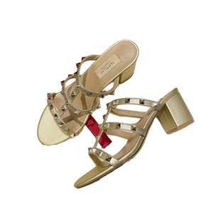 Xuanhui Nouvelles Sandales d'été sexy à rivets et bout carré pour femme, talon carré de 6 cm, antidérapantes, rehaussantes, en PU, pour club - Product Image 2