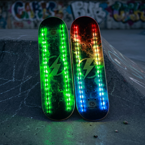 Planche de skateboard KAELIS en bois d'érable, forme de bâtonnet de glace, thème spatial, logo éclair lumineux, style tendance pour l'extérieur, 8 couches - Product Image 3