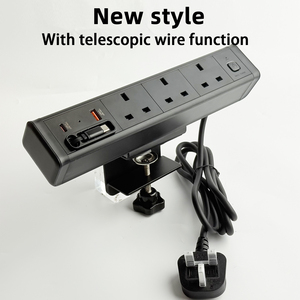 Primera toma de corriente de montaje en abrazadera de Mesa de la industria con un cable USB C retráctil UK/EU/US Desktop Power Delivery - Product Image 3