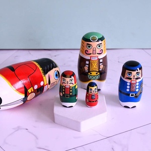 <span class=keywords><strong>Soldat</strong></span> de Noël en bois, style Casse-Noisette, figurine russe Matryoshka, jouet peint pour enfants, petit cadeau de vacances, décoration et ornements - Product Image 4