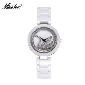 Reloj de Cerámica de Alta Gama Personalizado 2026, con Diamantes Grabados en Forma de Cisne, Ultrafino, Apto para Damas, Resistente al Agua, Estilo Casual - Product Image 4