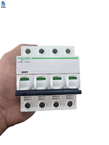 Interruptor de Circuito en Miniatura IC65N 4P D 63A, Interruptor de Sobrecarga, Interruptor de Bajo Voltaje, 4 Polos, 63A, Montaje en Riel DIN - Product Image 1
