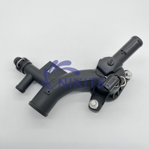 902-846, 1338489, 1338030 Sortie d'eau du boîtier du thermostat de liquide de refroidissement du moteur pour GM - Product Image 1