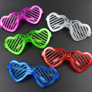 Gafas LED de Plástico Brillantes con Forma de Corazón, Luz Fría Fluorescente, Juguetes Ecológicos para Niños, Suministros para Eventos del Día de San Valentín - Product Image 4
