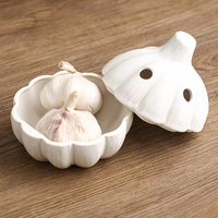 Pot à ail en céramique blanc créatif en forme d'ail, pot à gingembre en céramique avec couvercle pour le rangement domestique en cuisine (vente en gros)