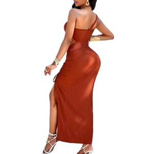 เดรสแฟชั่นของผู้หญิงแขนกุดมีเชือกรูดเปิดไหล่ - Product Image 2