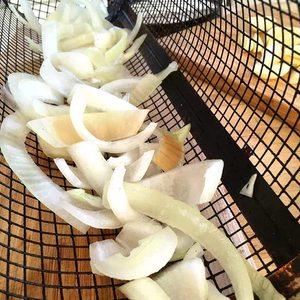 Stainless Steel Rolling BBQ Net Tube - Portable <strong>Grilling</strong> Basket for Fish and <strong>Vegetables</strong>, Non-Stick Cylinder <strong>Grill</strong> Basket - Product Image 4