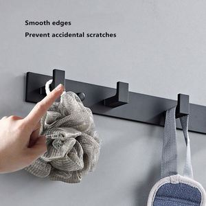 ตะขอแขวนผนังไม้ไผ่สีดำแบบนอร์ดิก ไม่ต้องเจาะผนัง เป็นมิตรกับสิ่งแวดล้อม 5 ตะขอ สำหรับห้องนอน ห้องน้ำ ตู้เสื้อผ้า แขวนเสื้อคลุม ผ้าเช็ดตัว - Product Image 4