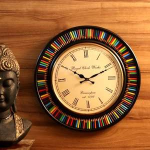 Horloge murale artisanale en crayons assortis, horloge décorative en crayons de couleur en bois pour chambre d'enfant, cadeau de décoration scolaire, artisanat fait main pour la maison - Product Image 2