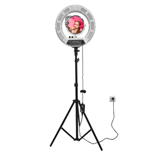 <span class=keywords><strong>Salon</strong></span> <span class=keywords><strong>de</strong></span> <span class=keywords><strong>coiffure</strong></span> lampe LED trépied lumière cerclée avec support <span class=keywords><strong>de</strong></span> téléphone lampe <span class=keywords><strong>de</strong></span> maquillage - Product Image 1