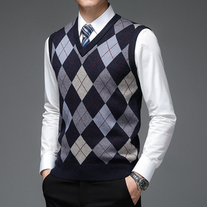 Men's <strong>Argyle</strong> Vest <strong>Sweater</strong> Wool Blend V-Neck Sleeveless Pullover <strong>Sweater</strong> - Product Image 5