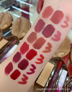 ลิปสติกเนื้อแมทแบบใหม่+ลิปกลอสเนื้อนุ่ม+ดินสอเขียนขอบปาก 3 in 1 ชุดเครื่องสำอางขายส่ง ของขวัญ ลิปกลอสกันน้ำแบบกำหนดเอง ชุดลิปสติก - Product Image 6