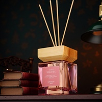 Diffuseur de parfum carré de luxe Witoyou 500 ml en gros avec bâtonnets et couvercle en bois pour la Saint-Valentin et les cadeaux de fêtes