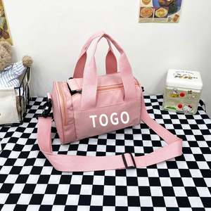 Nouveau design Sac de voyage unisexe tendance imperméable en nylon avec fermeture éclair Sports Gym Duffle Sac polochon avec compartiment à chaussures motif de lettres - Product Image 3