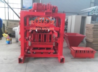 Machine automatique de moulage de blocs de ciment Machine de fabrication de blocs de béton Prix du Pakistan Machine de fabrication de blocs solides à faible main-d 'œuvre