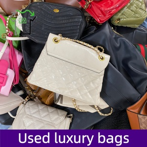 Sacs de Marque d'Occasion en Gros, Sacs Usagés, Sacs de Luxe de Seconde Main, Balles de Sacs de Marque Premium, Sélection Premium, Prix de Liquidation, Stock en Gros - Product Image 1