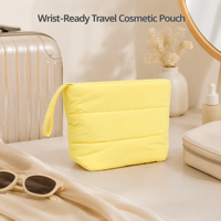 Pochette de maquillage matelassée jaune, pochette cosmétique douce avec poignée supérieure, trousse de toilette de voyage avec fermeture éclair, étui de rangement portable