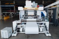 Machine d'impression flexographique compacte 2 couleurs pour l'impression UV sur t-shirts, sacs en tissu, emballages et la fabrication de gobelets en papier