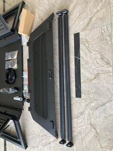 ฝาปิดกระบะท้ายรถบรรทุกแบบล็อคได้ สำหรับงานหนัก พร้อมหน้าต่างเปิดได้สองด้าน และแร็คหลังคา - Product Image 4