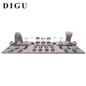 DIGU produttore di lusso in velluto grigio in microfibra espositore vetrina Set anello collana Stand per negozio di gioielli al dettaglio vetrina - Product Image 2