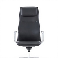 Chaise de bureau exécutive moderne en cuir avec base pivotante à 5 étoiles, dossier solide, accoudoirs, appui-tête et roulettes pour espace de travail