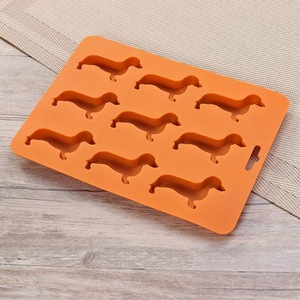 Portátil Eco-Friendly Food Grade Silicone Dog <span class=keywords><strong>Ice</strong></span> Tray Reversível <span class=keywords><strong>Mini</strong></span> Freezer <span class=keywords><strong>Ice</strong></span> <span class=keywords><strong>Maker</strong></span> com Sausage Design Impresso Bola - Product Image 6