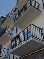 Système de garde-corps en aluminium sur mesure, revêtement poudré noir, pour terrasse, balcon, porche, escalier, pour projets de construction commerciaux