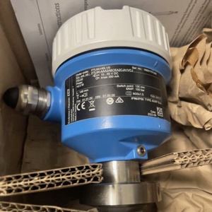 Endress+Hauser Liquiphant FTL64: Detección Confiable a Altas Temperaturas, Interruptor de Nivel de Punto, Medidor de Nivel de Horquilla - Product Image 3