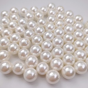 Perlas Redondas Blancas <span class=keywords><strong>de</strong></span> Nácar <span class=keywords><strong>de</strong></span> 3-18 mm para Decoración - Product Image 4