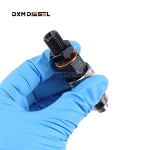 Форсунка топливной форсунки в сборе 16454-53900 для двигателя Kubota V2203 V2403 - Product Image 5