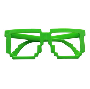 Gafas <span class=keywords><strong>de</strong></span> Sol <span class=keywords><strong>de</strong></span> fiesta <span class=keywords><strong>de</strong></span> música <span class=keywords><strong>loca</strong></span> con forma <span class=keywords><strong>de</strong></span> guitarra <span class=keywords><strong>de</strong></span> plástico para fiesta <span class=keywords><strong>de</strong></span> Halloween - Product Image 4