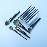 Ensemble de pinceaux de maquillage Yamifn professionnel de 11 pièces avec manche en bois, poils synthétiques doux, haute qualité pour le correcteur et l'eye-liner
