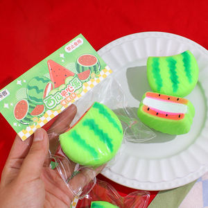 Juguete Antiestrés Creativo en Forma de Sandía de 7cm, Fácil de Apretar, Relleno de TPR y Harina, Regalo para Niños y Adultos - Product Image 4