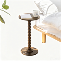 Table d'appoint ronde avec pieds en bois massif, table de chevet moderne pour petits espaces, marron rustique