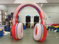 Casque gonflable coloré, arche gonflable, cabine de DJ avec lumière pour la décoration