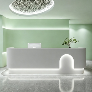Mostrador de Recepción de Madera CR168 con Recorte Arqueado, Luz LED Ambiental, Bordes Redondeados, MDF Resistente, <span class=keywords><strong>para</strong></span> Salón de Belleza, Boutique, Clínica - Product Image 1