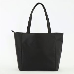 Sac à bandoulière en nylon grande capacité pour femme, forme oreiller, imperméable, motif léopard avec nœud, fermeture éclair, sac à main écologique - Product Image 5