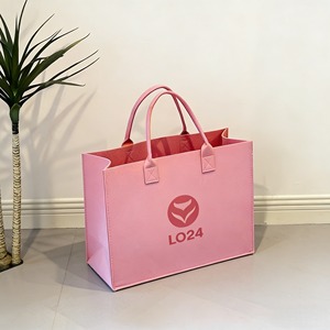 Bolsa de Compras de Fieltro Ecológica con Logotipo Personalizado, Diseño Moderno con Material Duradero y Logotipo Personalizado - Product Image 2
